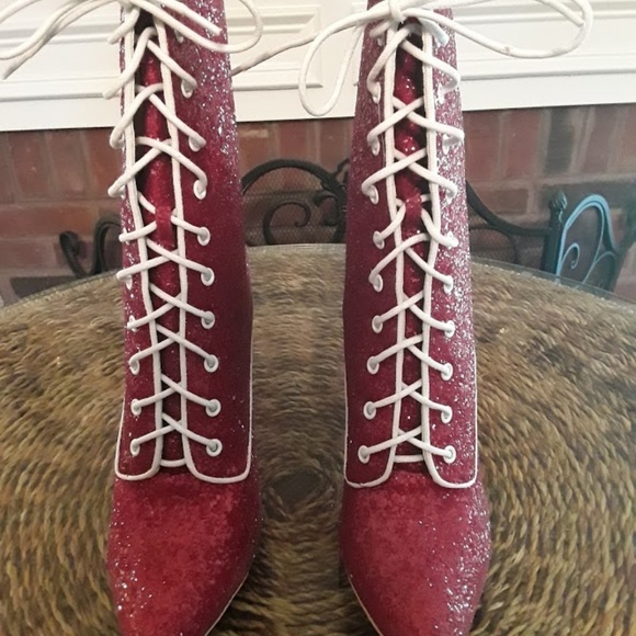 Cape Robbin Boots - Picture 2 of 4